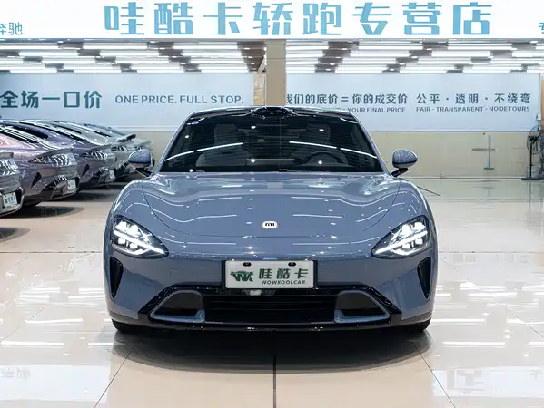Xiaomi SU7 2024