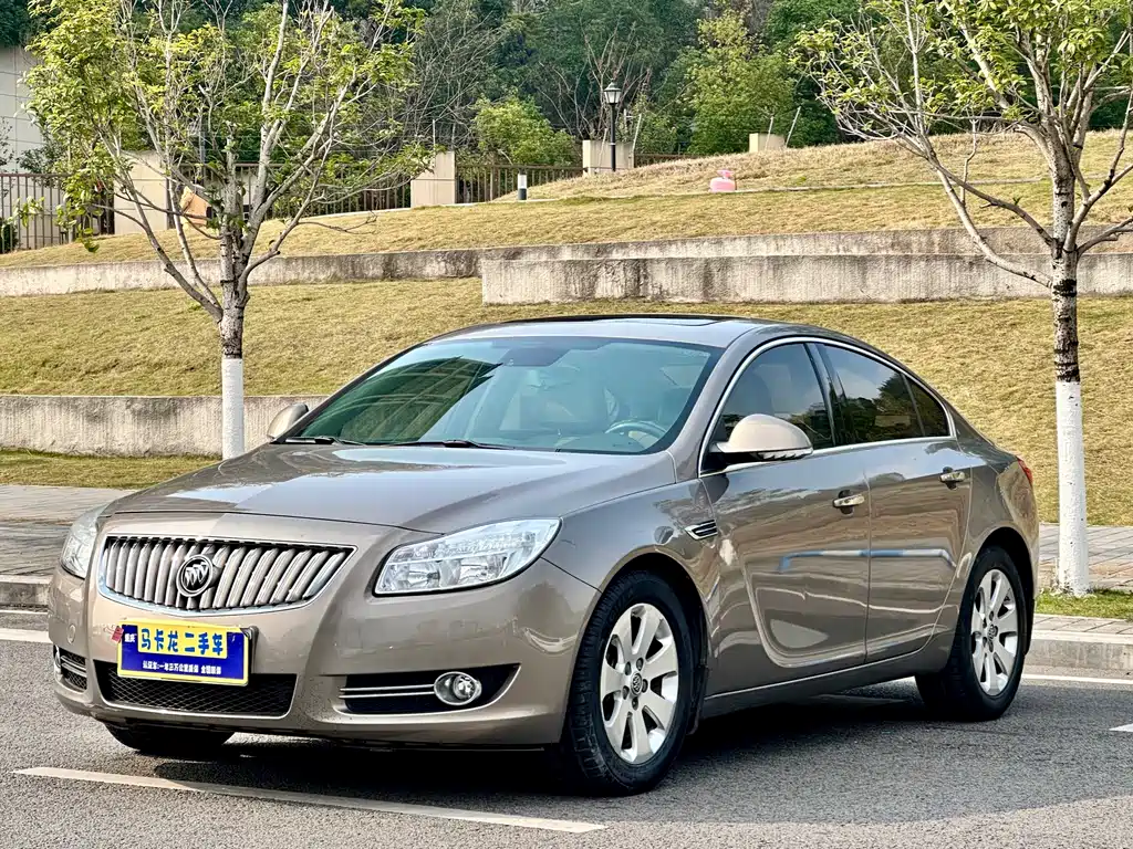 Buick Regal 2011 — фото 1