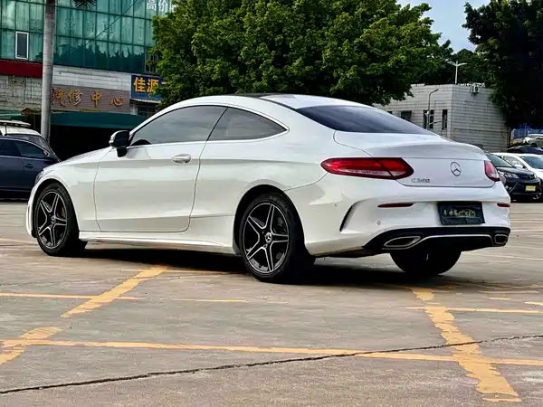 Mercedes-Benz C-Class 2021