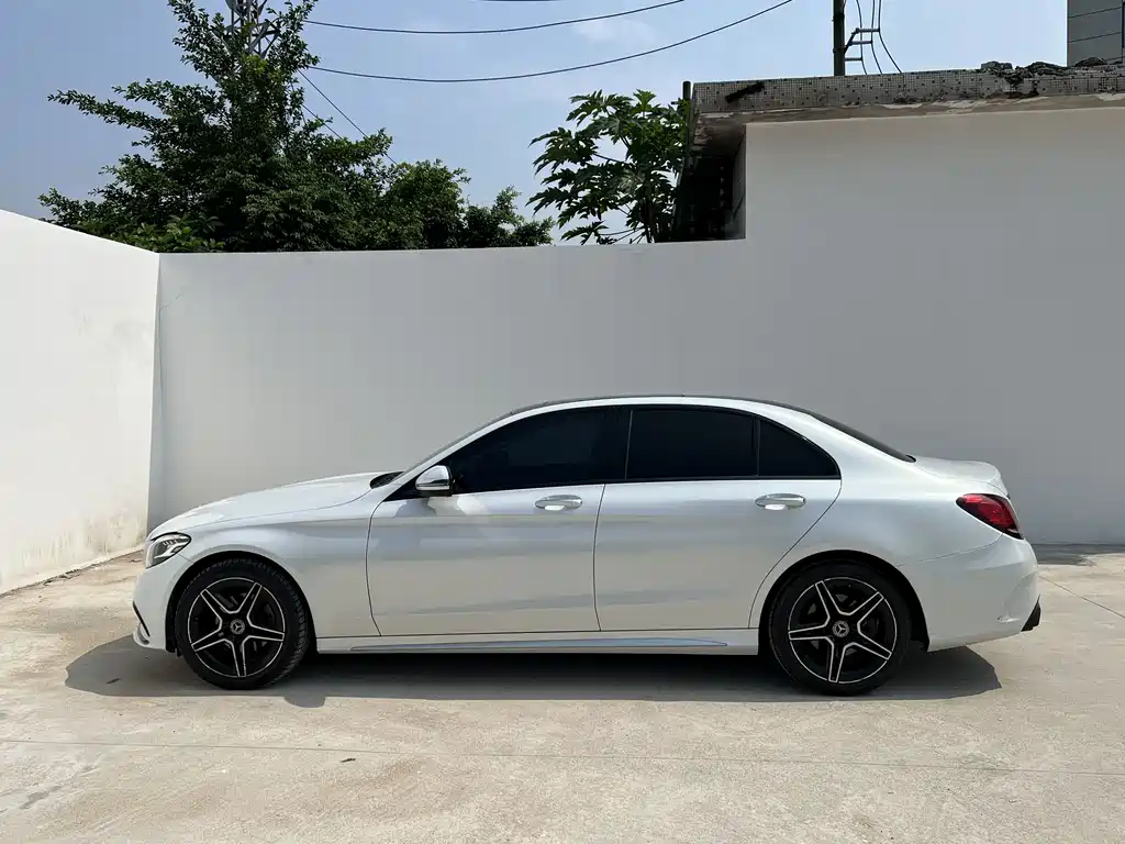 Mercedes-Benz C-Class 2022 — фото 13
