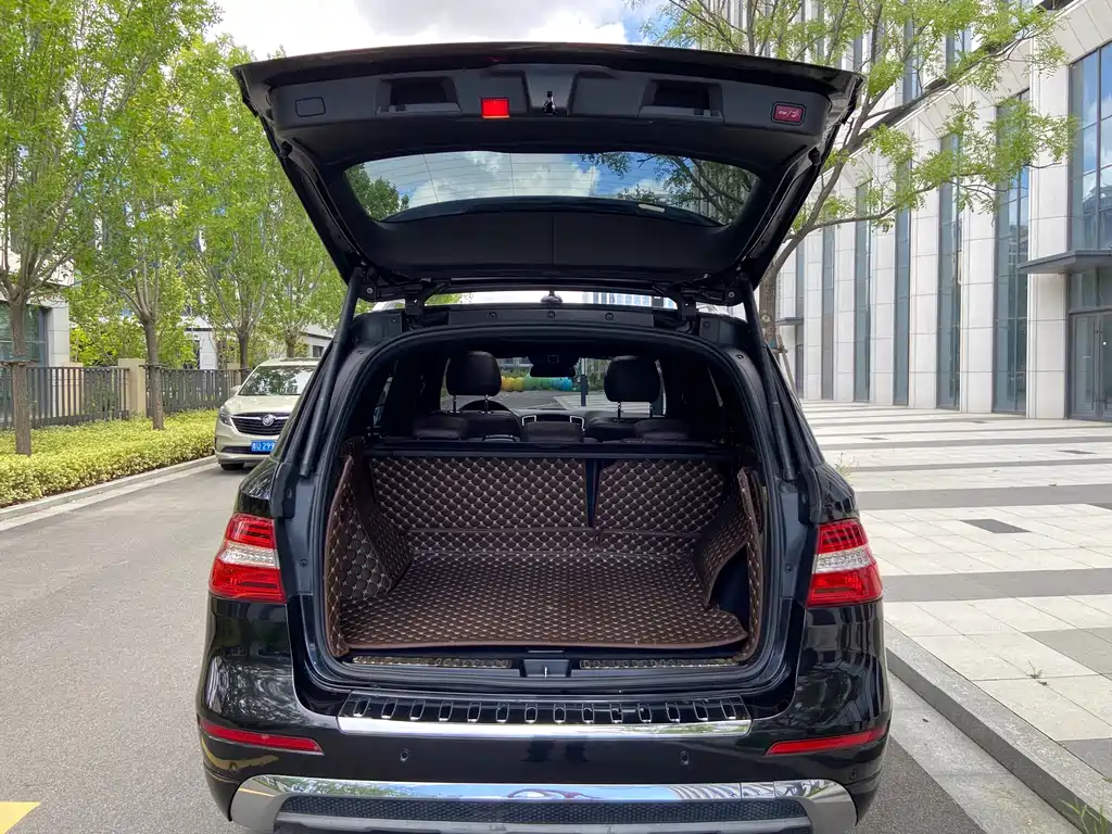Mercedes-Benz M-Class 2013 — фото 17