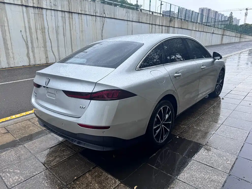 Roewe D7 2025 — фото 11