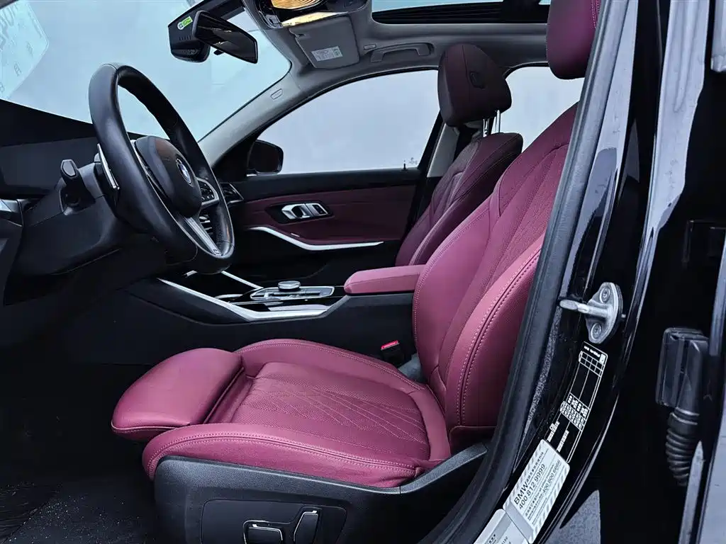 BMW 3 Series 2023 — фото 10