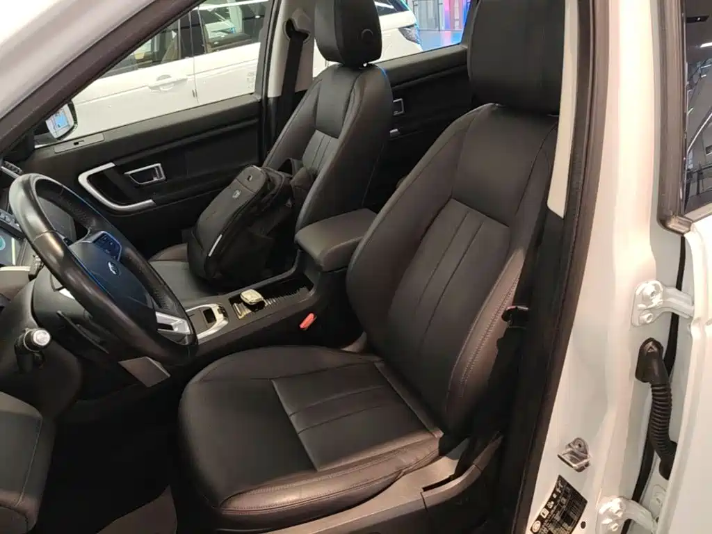 Land Rover Discovery Sport 2019 — фото 20