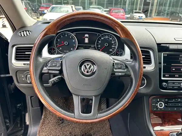 Volkswagen Touareg 2012