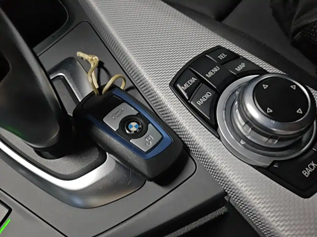 BMW 3 Series GT 2017 — фото 9