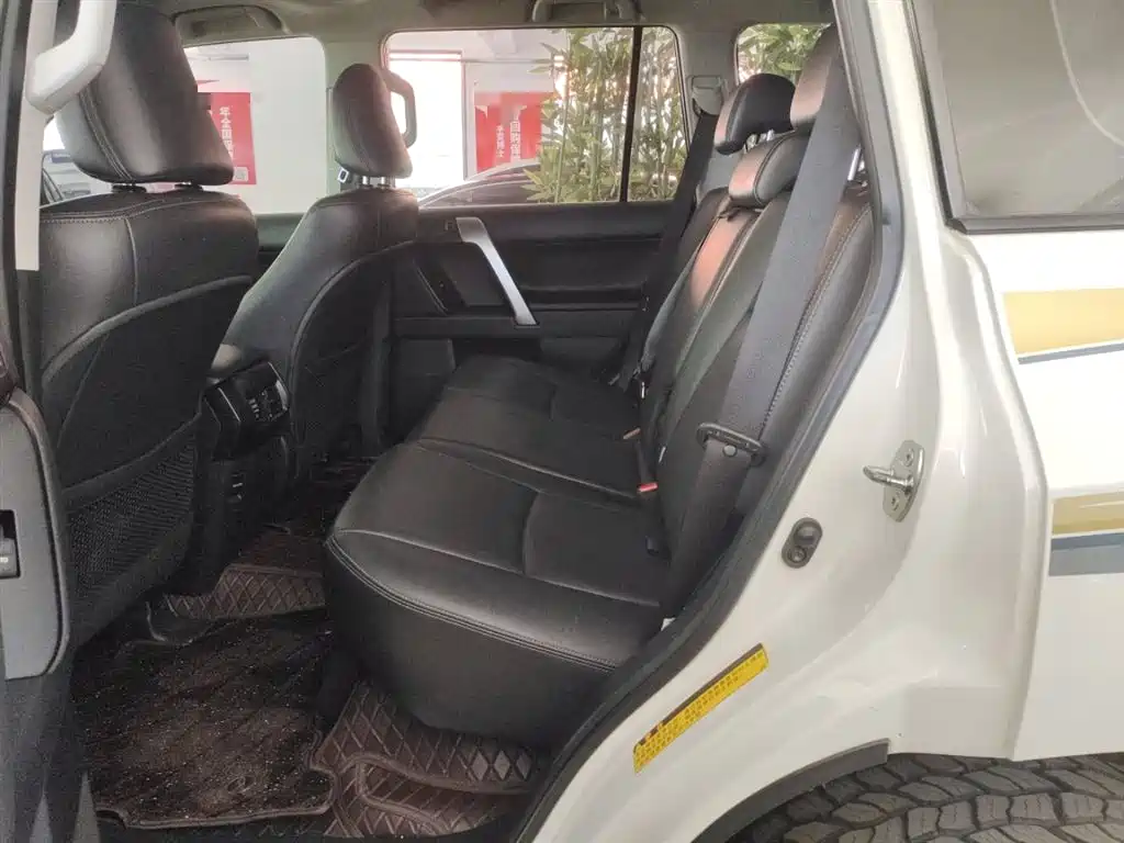 Toyota Prado 2016 — фото 17