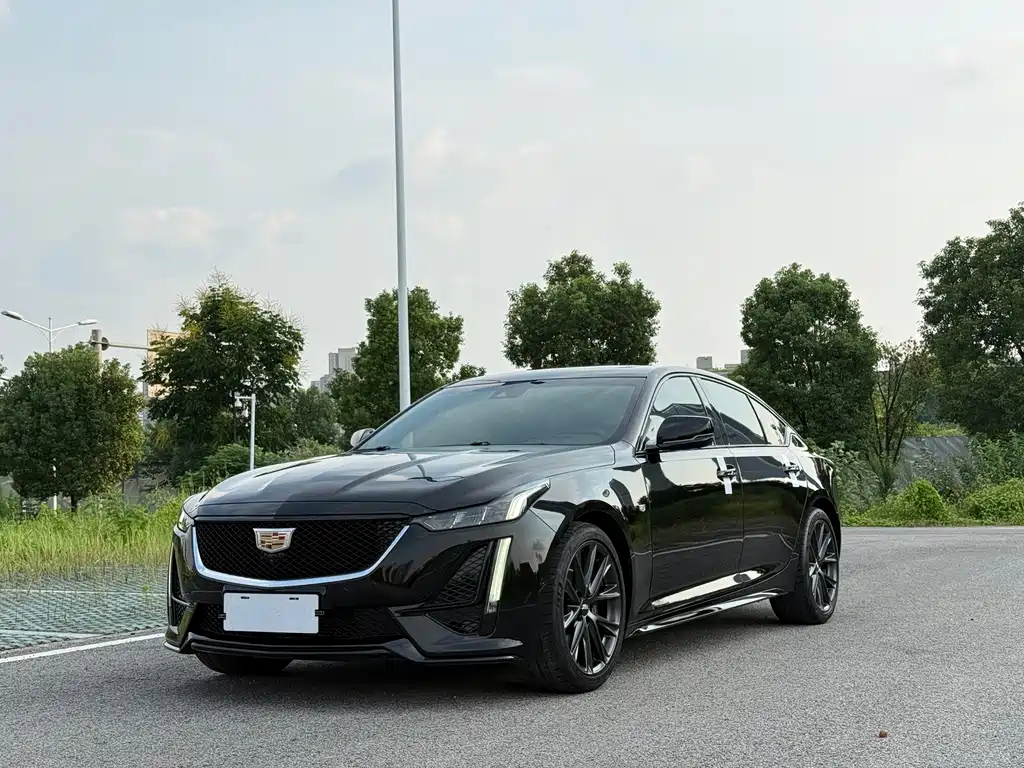 Cadillac CT5 2021 — фото 1