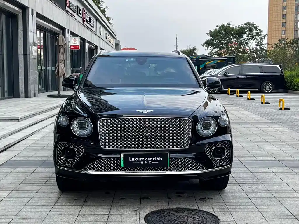 Bentley Bentayga PHEV 2021 — фото 2