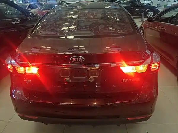 Kia K3 2016