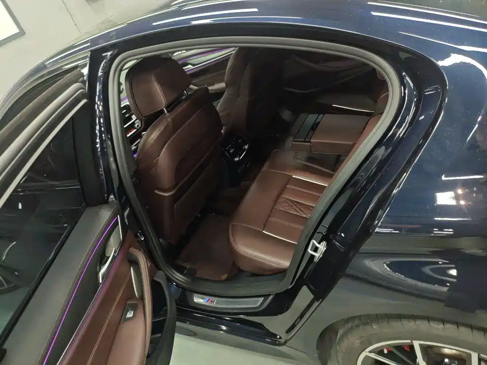 BMW 5 Series 2023
