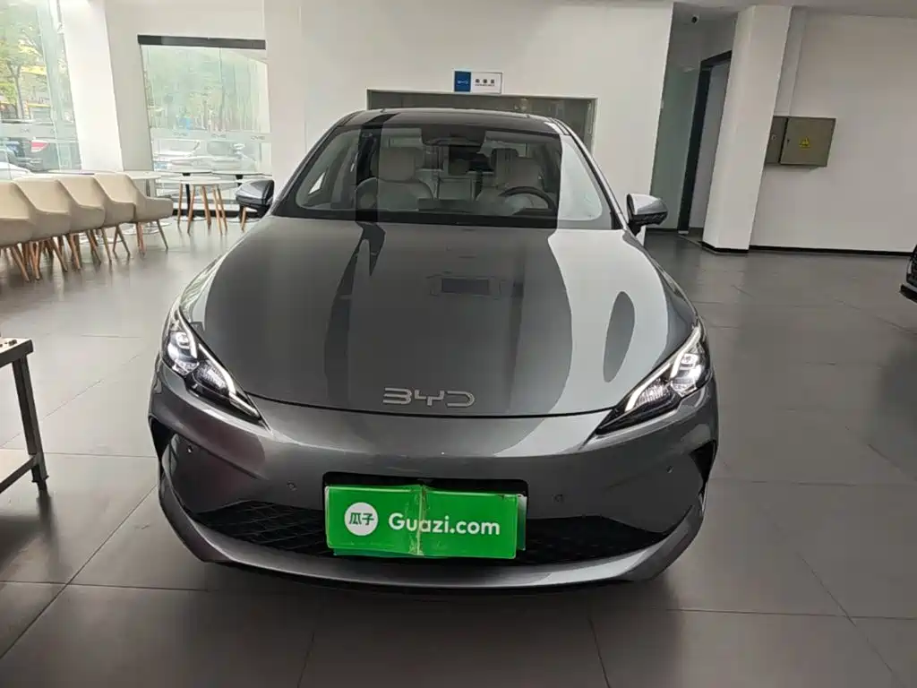 BYD Seal 05 DM-i 2025 — фото 3