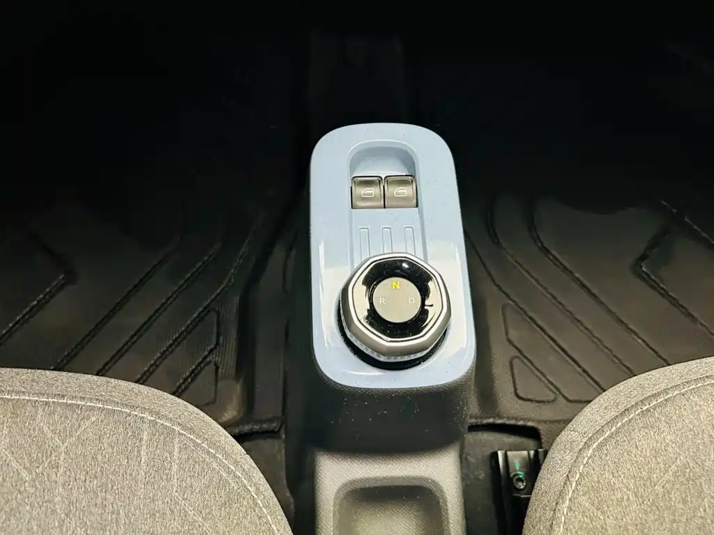 Geely Galaxy Panda 2023 — фото 17