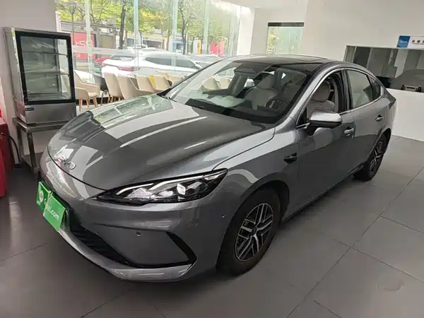 BYD Seal 05 DM-i 2025