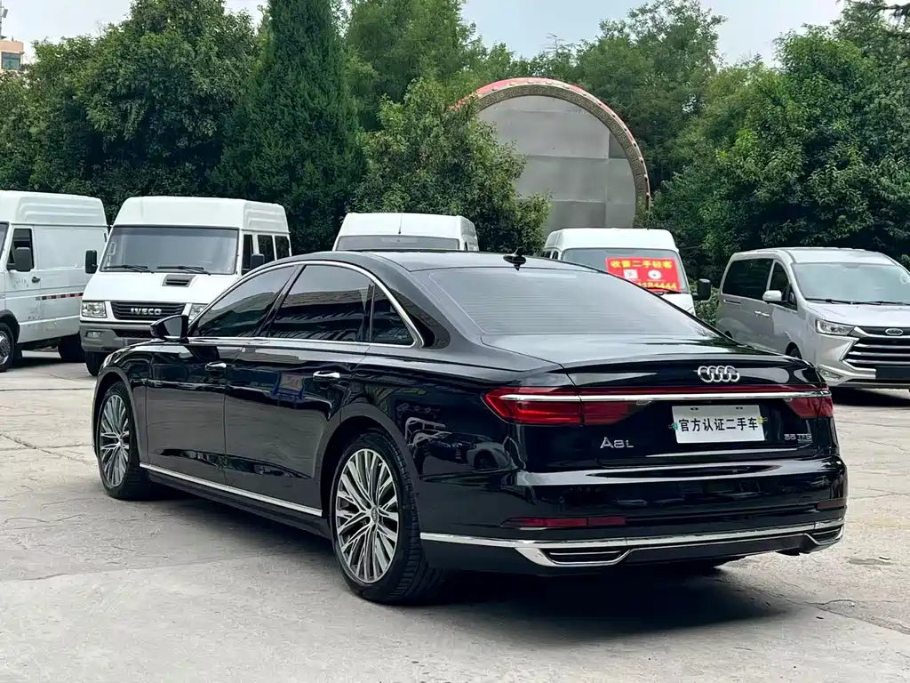 Audi A8 2020 — фото 9
