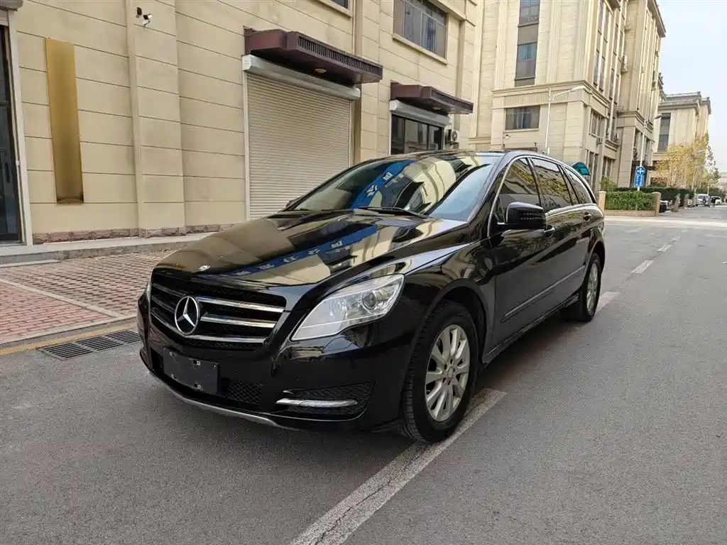 Mercedes-Benz R-Class 2017 — фото 1