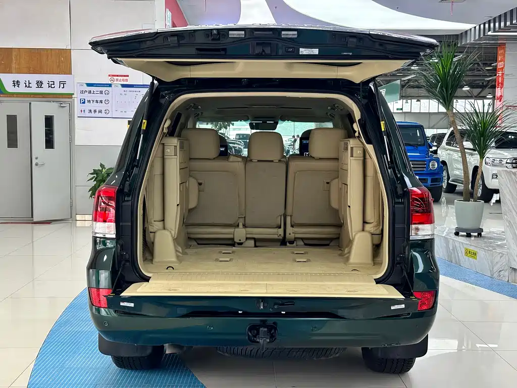 Toyota Land Cruiser 2016 — фото 24