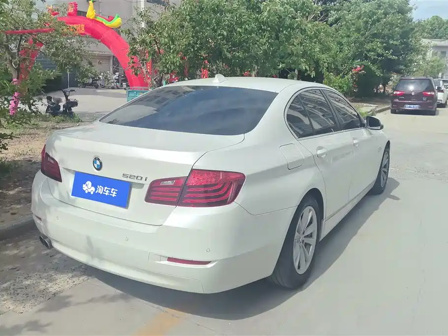 BMW 5 Series 2015 — фото 3