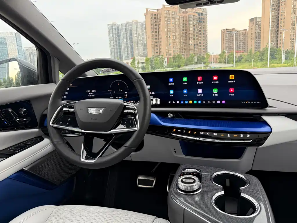 Cadillac IQ Aoge 2024 — фото 5