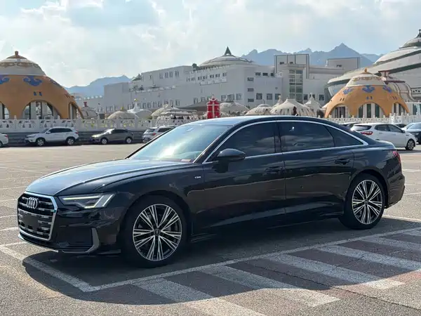 Audi A6L 2022