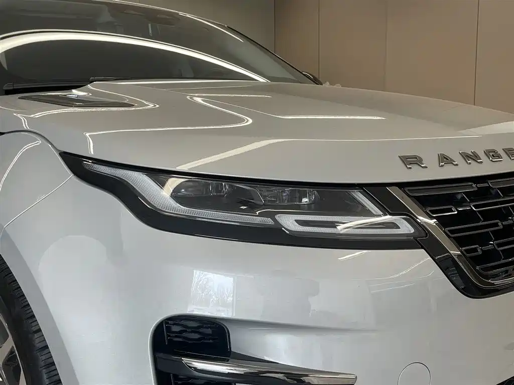 Land Rover Evoque 2025 — фото 9