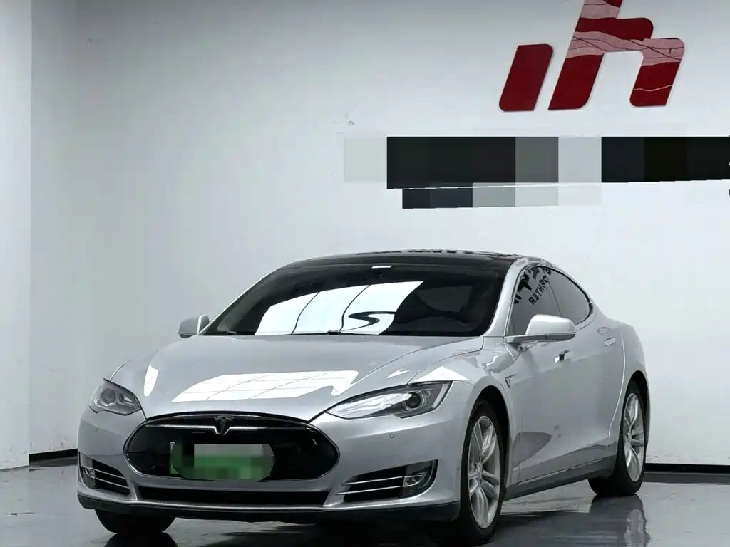 Tesla Model S 2014 — фото 1