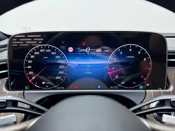 Mercedes-Benz E-Class 2024