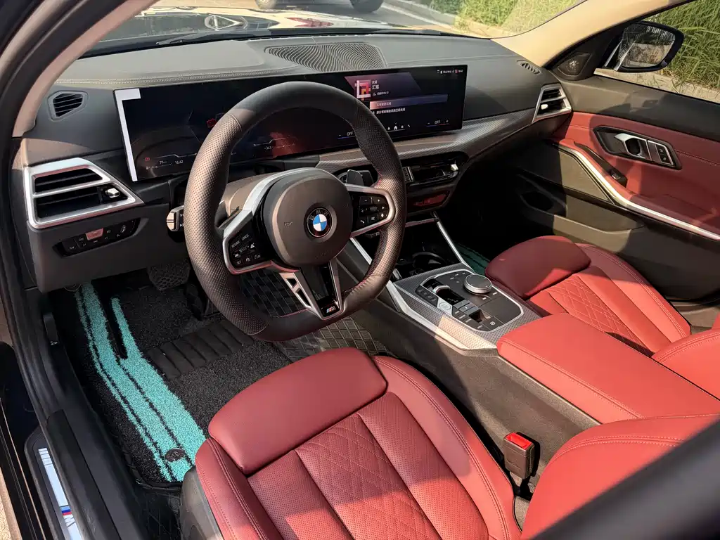 BMW 3 Series 2025 — фото 10