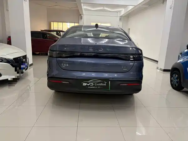 BYD Seal 05 DM-i 2025