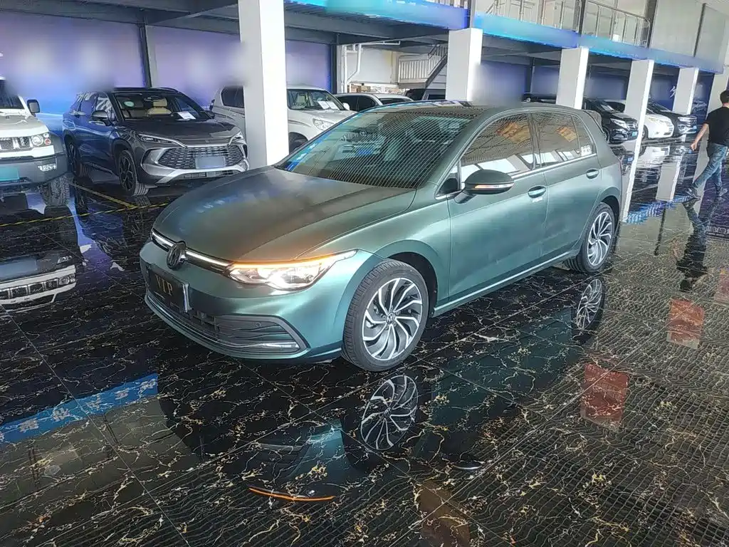 Volkswagen Golf 2021