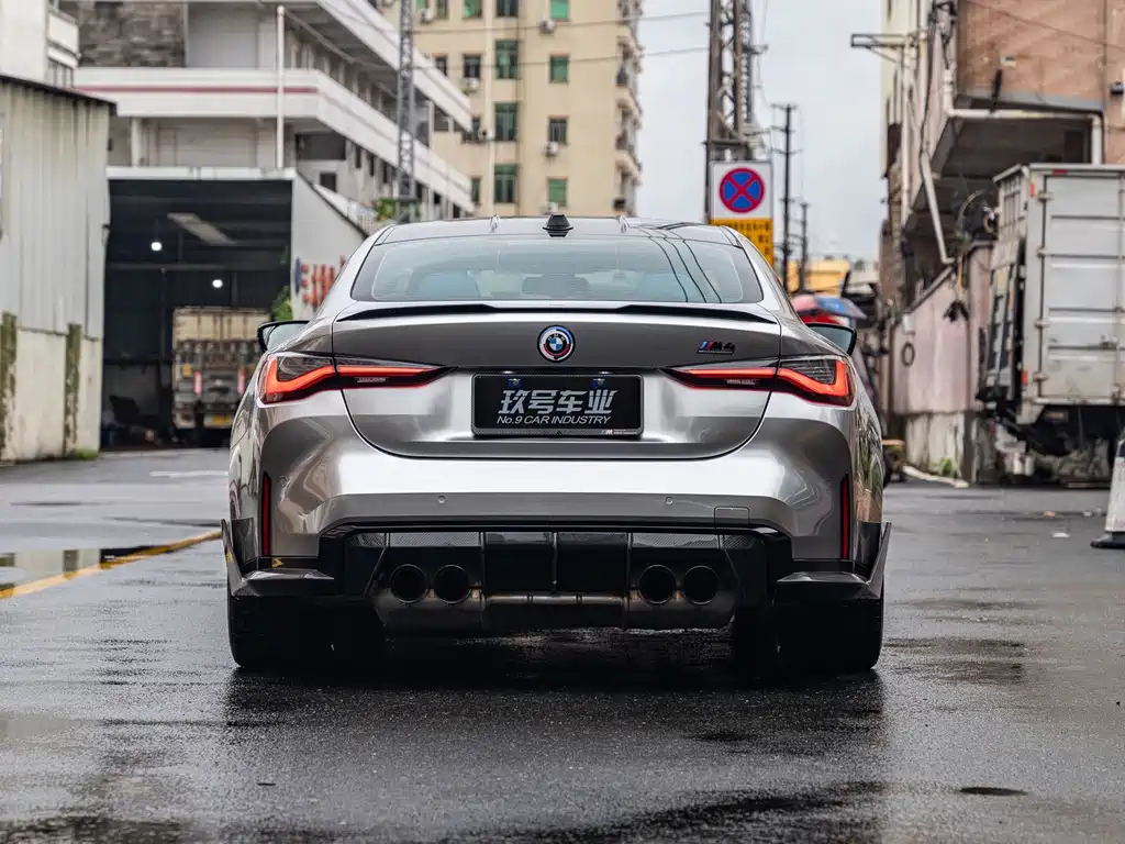 BMW M4 2024 — фото 4