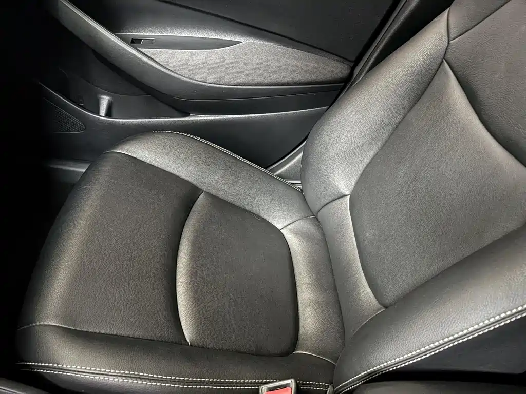 Toyota Corolla 2022 — фото 10