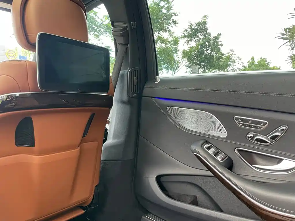 Mercedes-Benz Maybach S-Class 2021 — фото 15