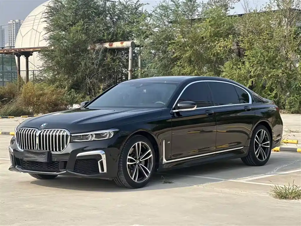 BMW 7 Series 2022 — фото 2