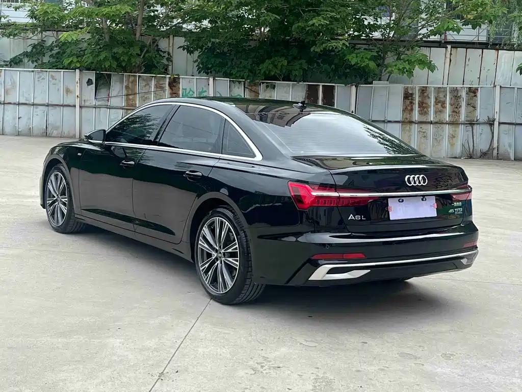 Audi A6L 2023 — фото 4