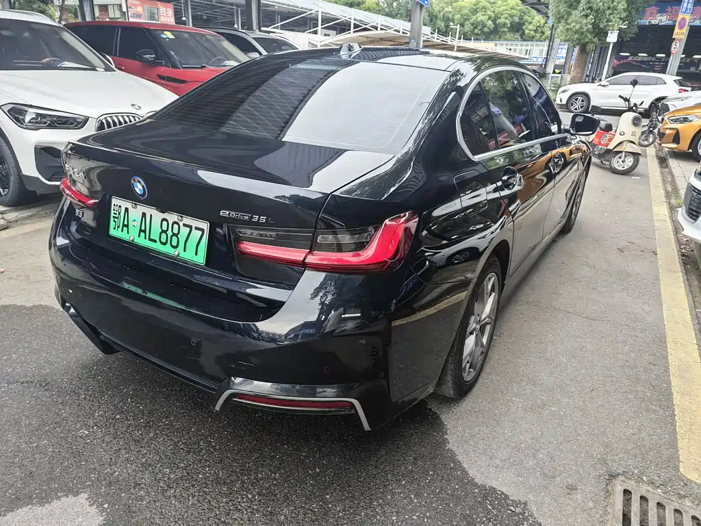 BMW i3 2023 — фото 10