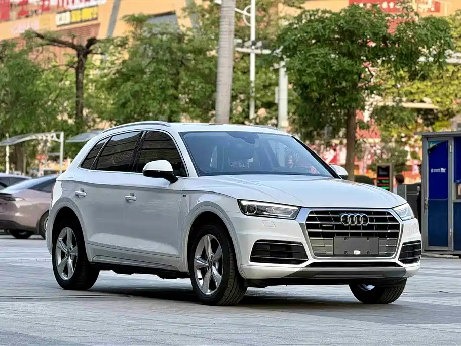 Audi Q5L 2019 — фото 3