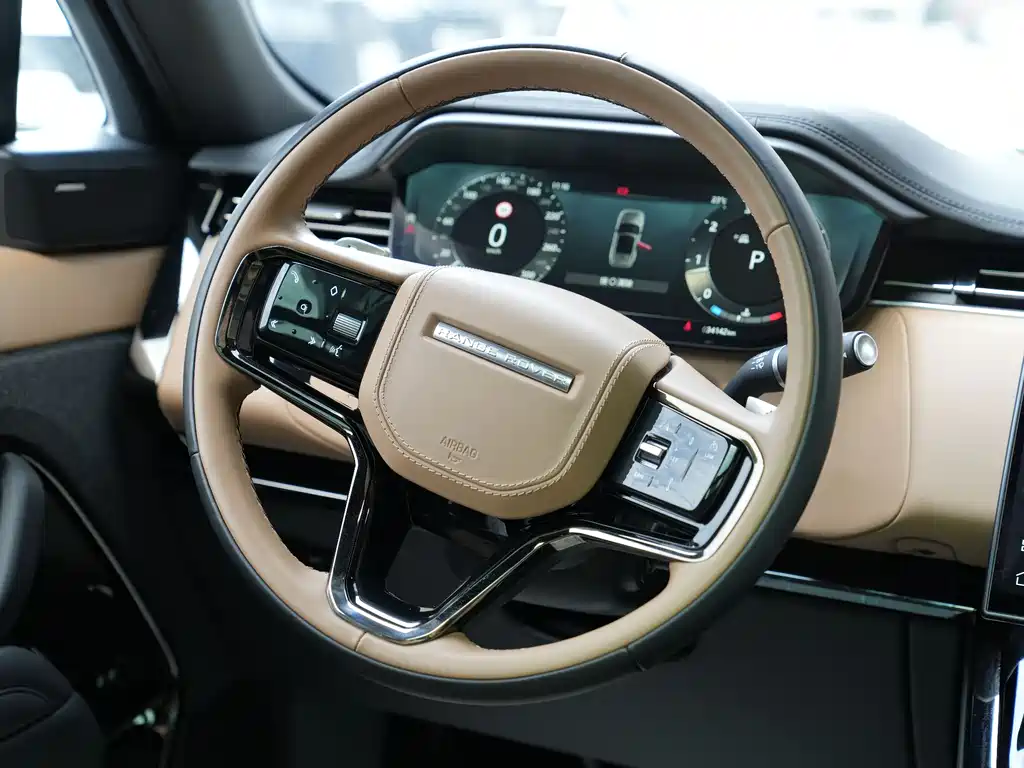 Land Rover Sport 2023 — фото 11