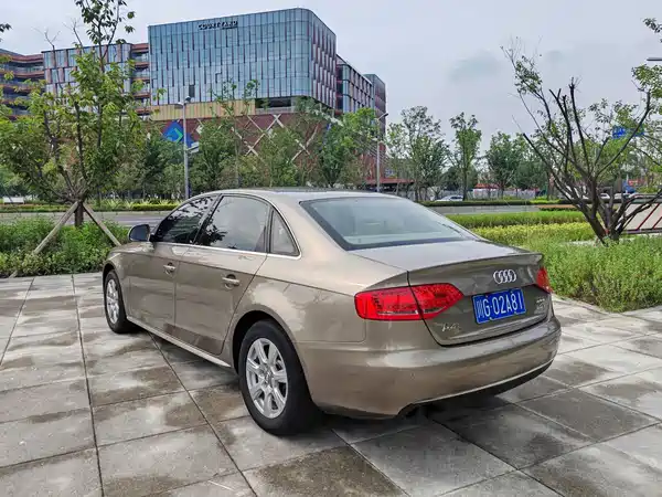 Audi A4L 2012