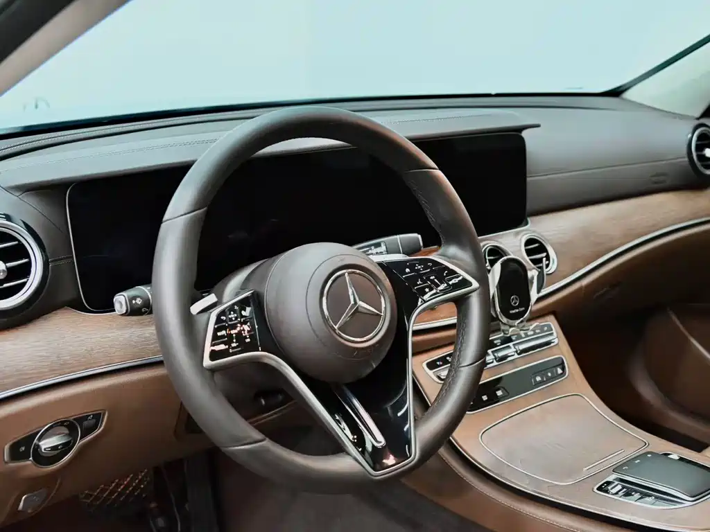 Mercedes-Benz E-Class New Energy 2022 — фото 22