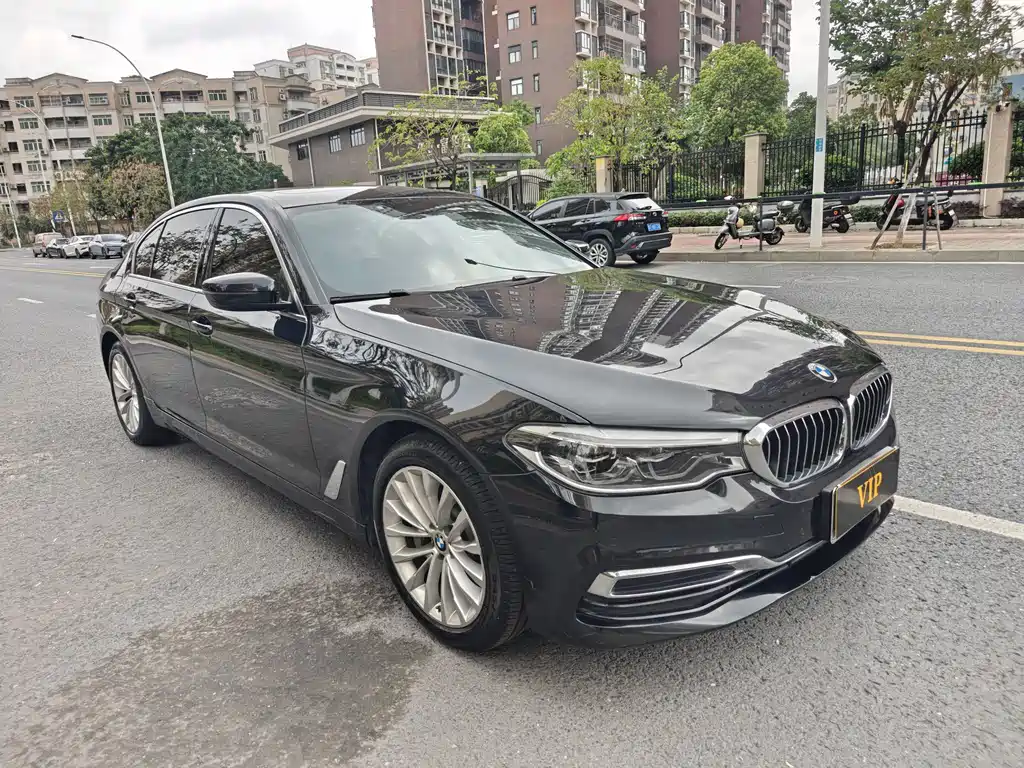 BMW 5 Series 2020 — фото 3