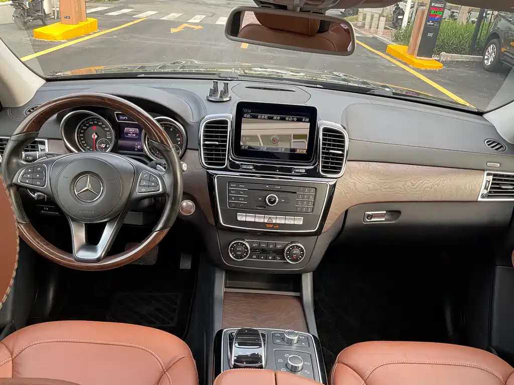 Mercedes-Benz GLS 2016 — фото 11