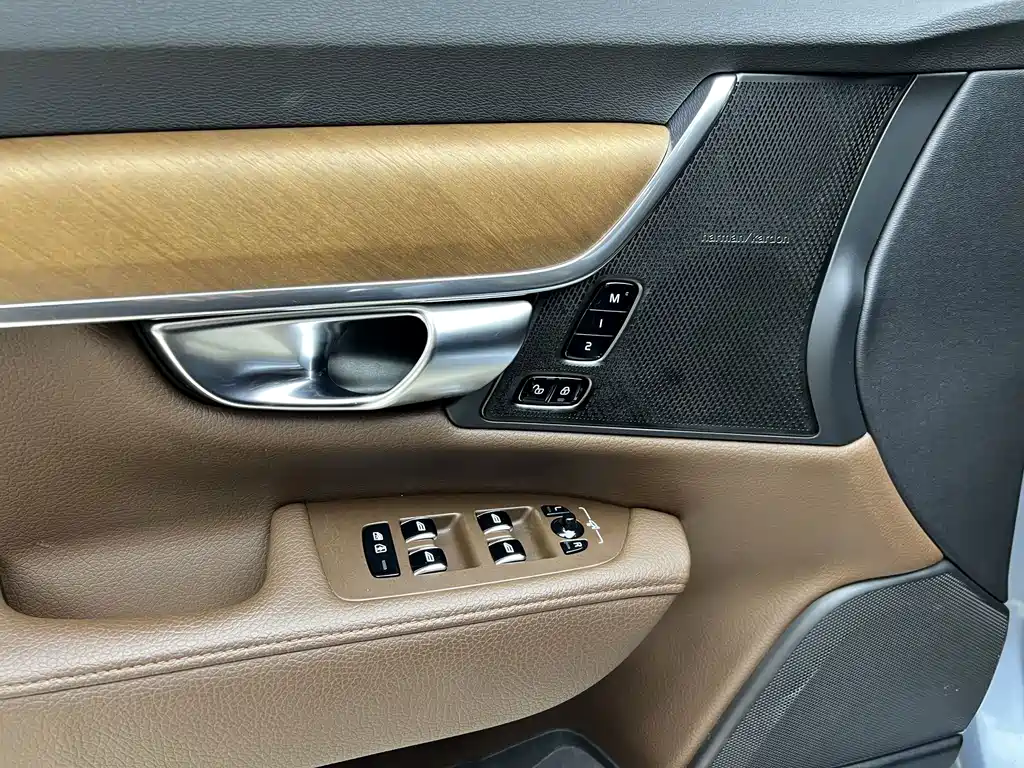 Volvo S90 2019 — фото 15