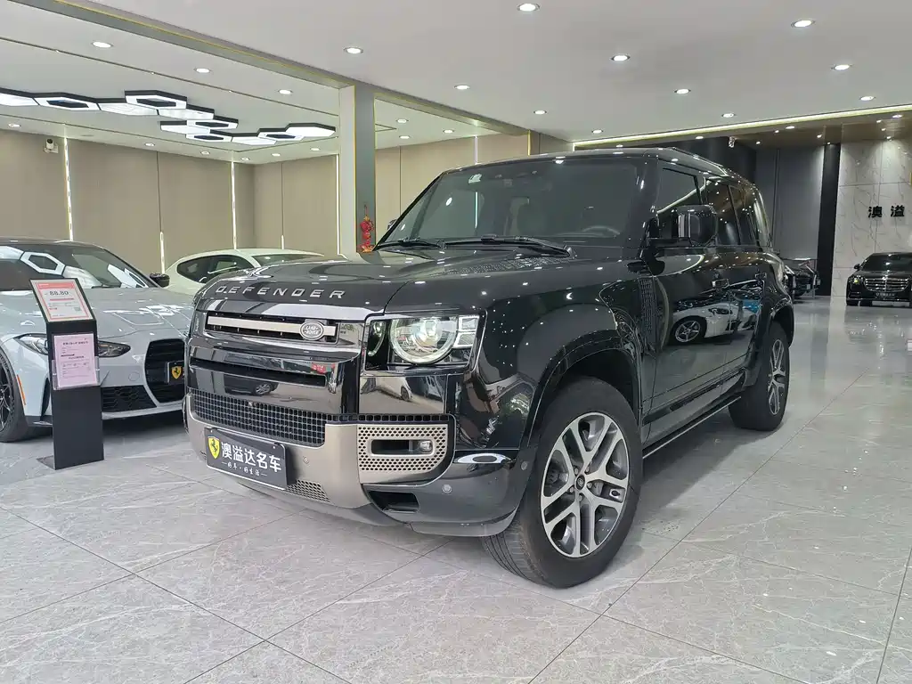 Land Rover Defender 2023 — фото 1