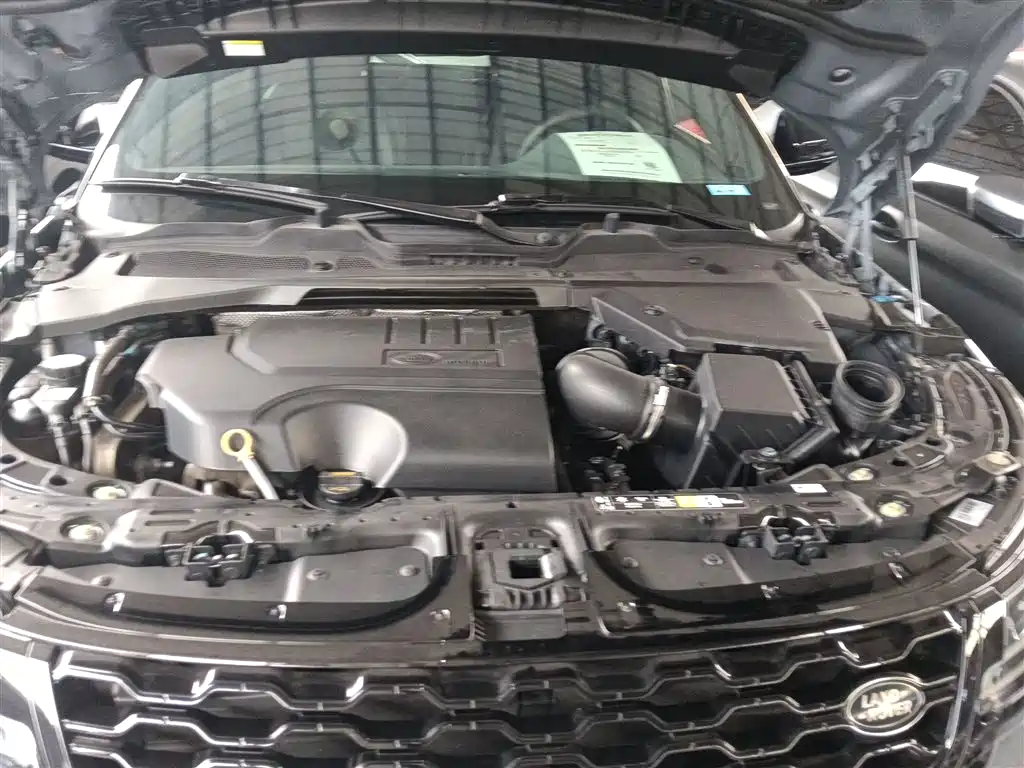 Land Rover Evoque 2021 — фото 20