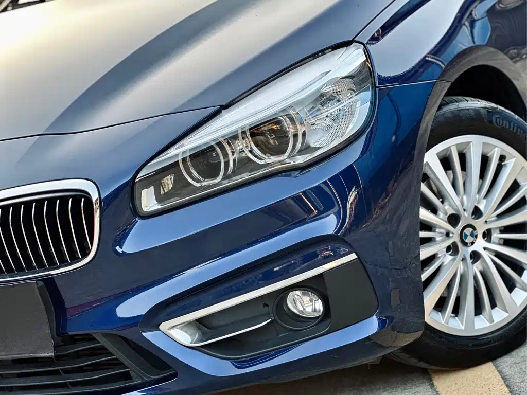 BMW 2 Series Active Tourer 2015 — фото 14