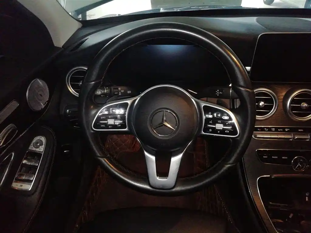 Mercedes-Benz C-Class 2020 — фото 3