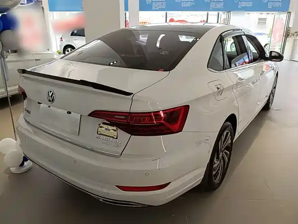 Volkswagen Sagitar 2019