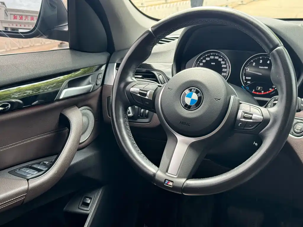 BMW X1 2021 — фото 16