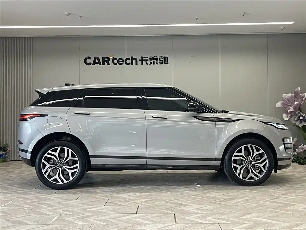 Land Rover Evoque 2025 — фото 4